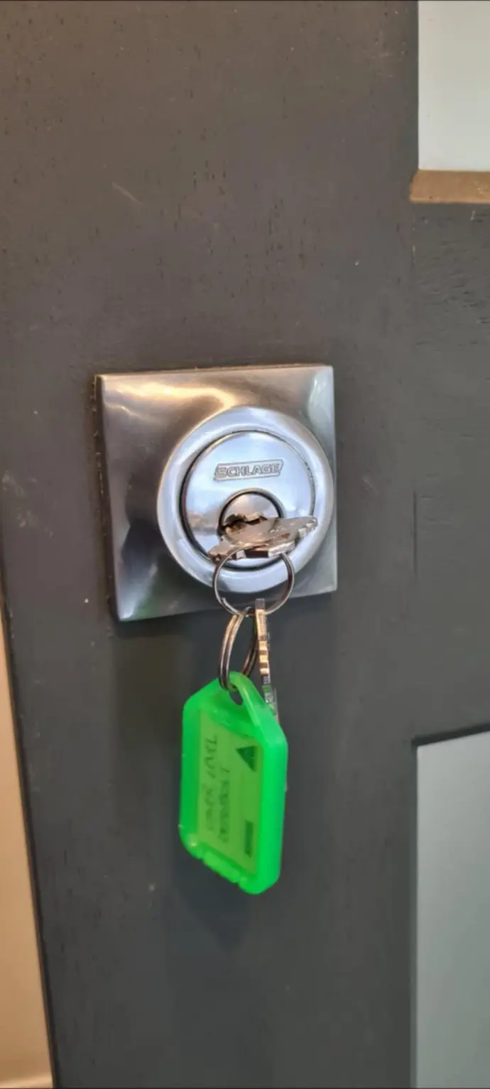 Deadbolt Deadbolt